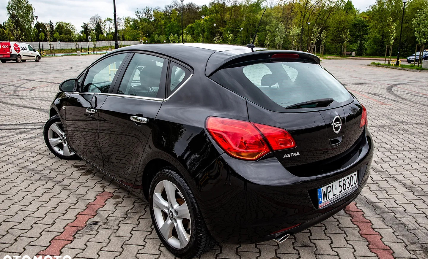 Opel Astra cena 26500 przebieg: 219000, rok produkcji 2011 z Płock małe 191
